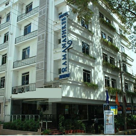 Ramanashree Brunton Hotel Bangalore Bagian luar foto
