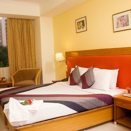 Ramanashree Brunton Hotel Bangalore Bagian luar foto