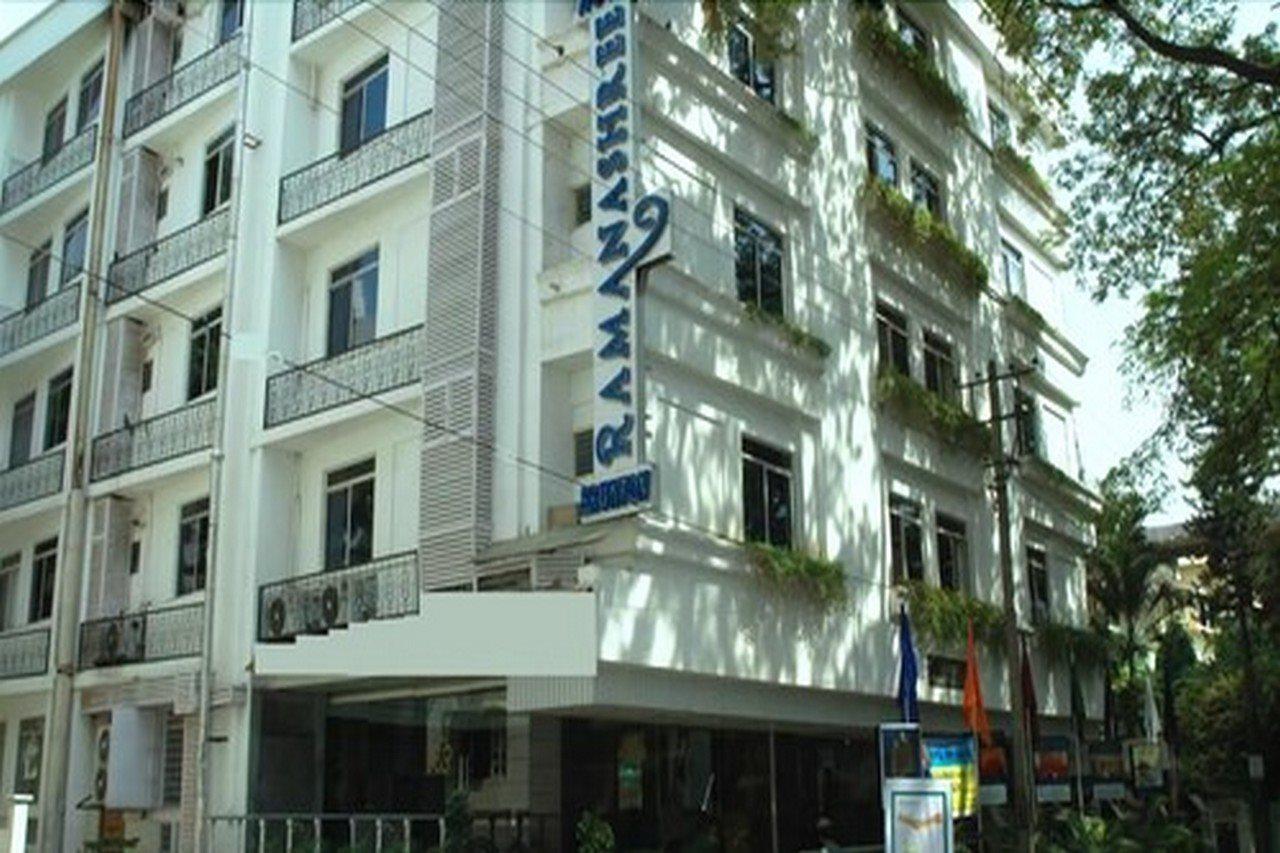 Ramanashree Brunton Hotel Bangalore Bagian luar foto