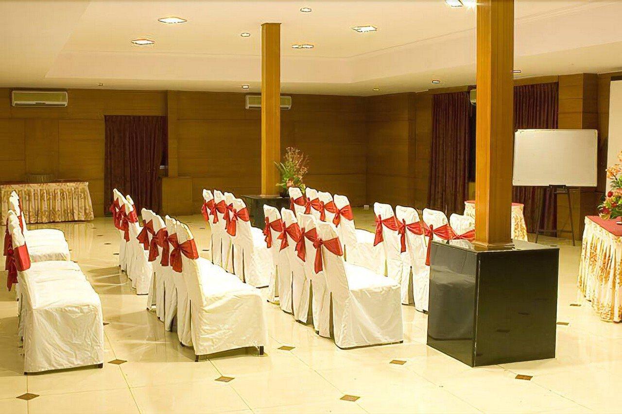Ramanashree Brunton Hotel Bangalore Bagian luar foto