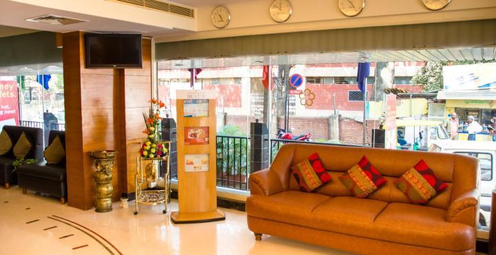 Ramanashree Brunton Hotel Bangalore Bagian luar foto