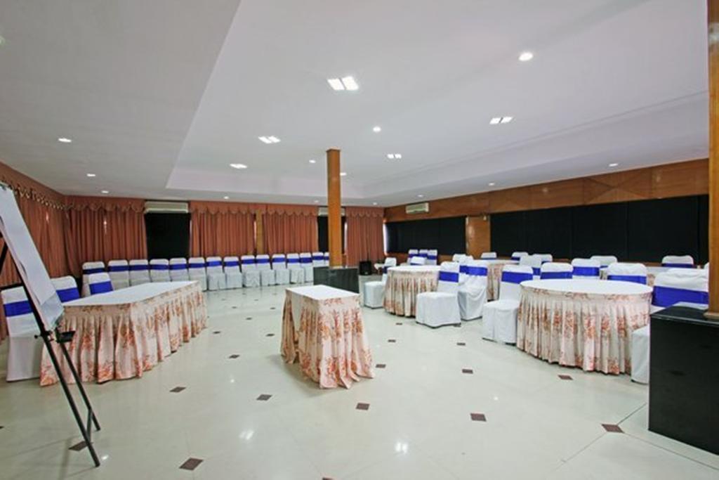 Ramanashree Brunton Hotel Bangalore Bagian luar foto