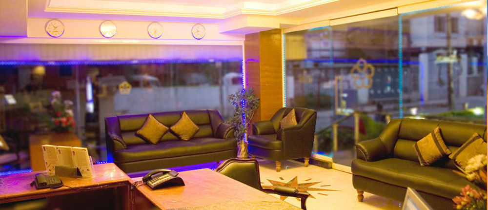 Ramanashree Brunton Hotel Bangalore Bagian luar foto