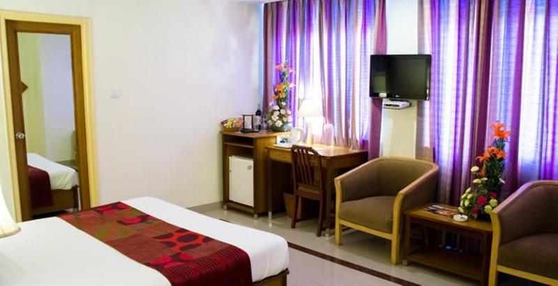 Ramanashree Brunton Hotel Bangalore Bagian luar foto